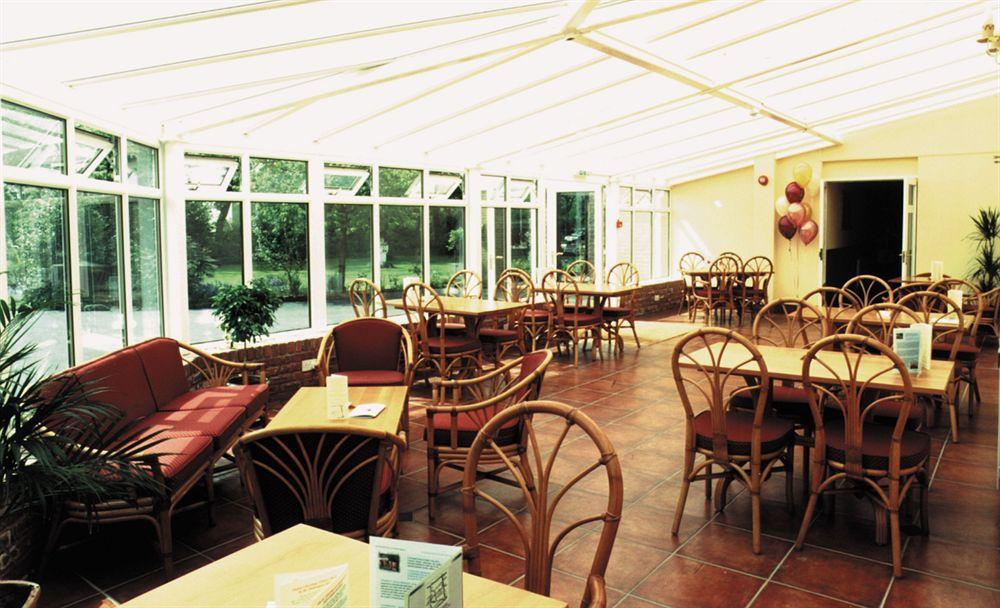 Paddington House Hotel Warrington Bagian luar foto