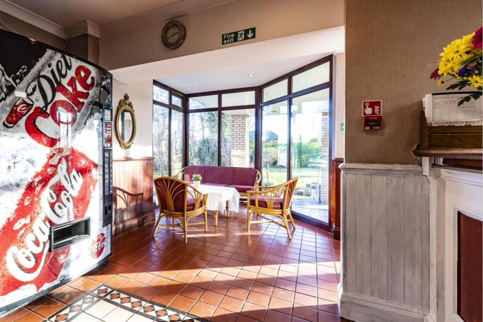 Paddington House Hotel Warrington Bagian luar foto