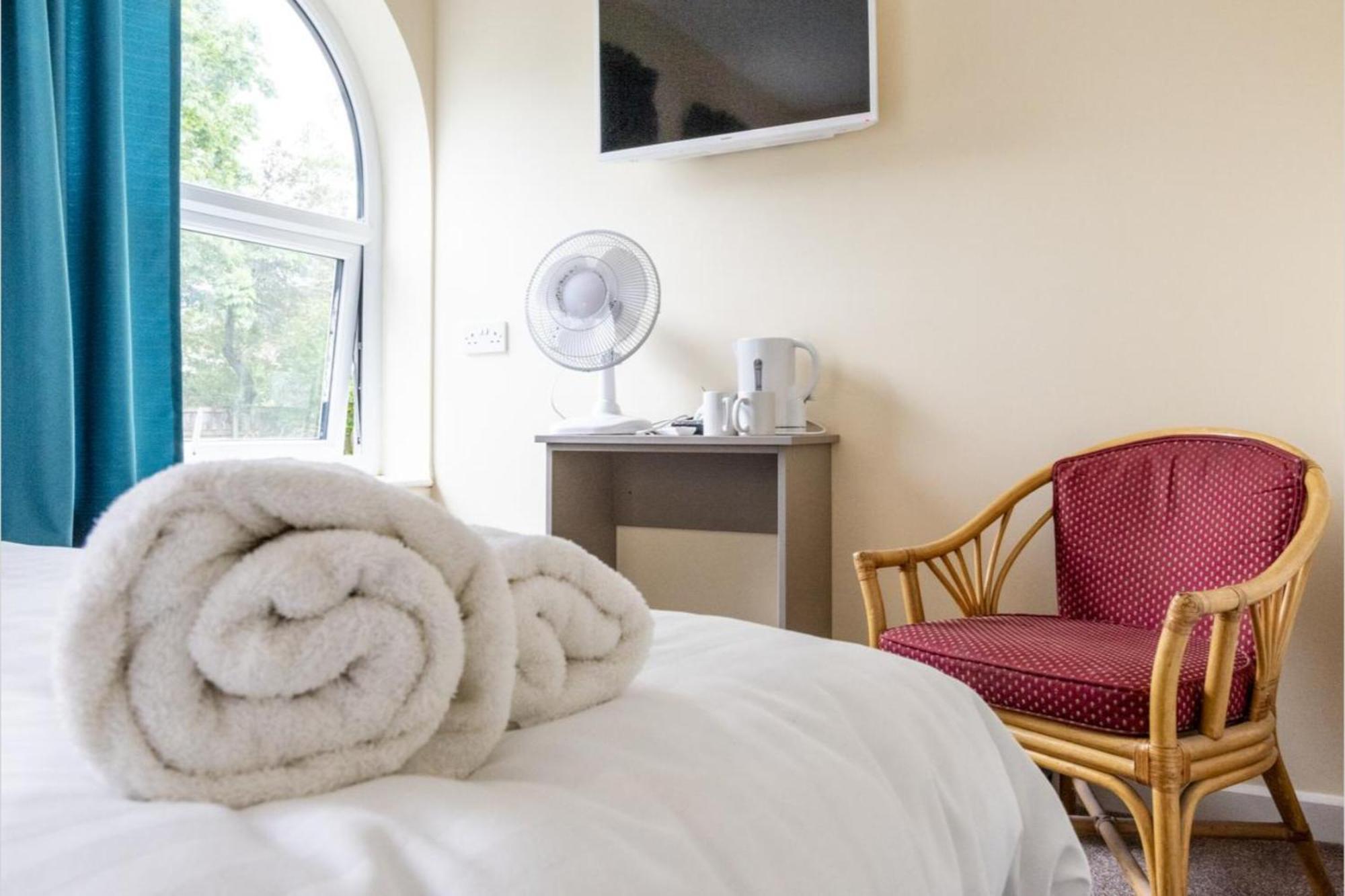 Paddington House Hotel Warrington Bagian luar foto