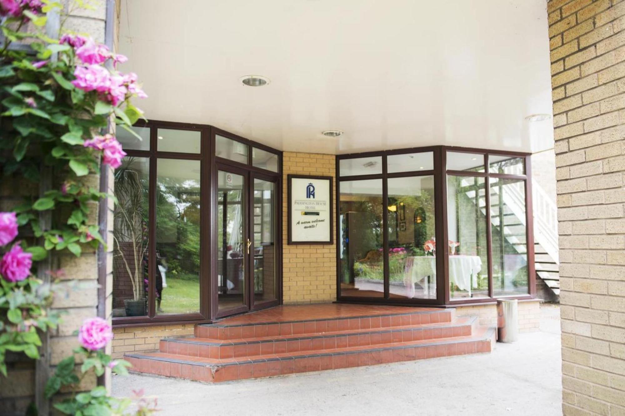 Paddington House Hotel Warrington Bagian luar foto