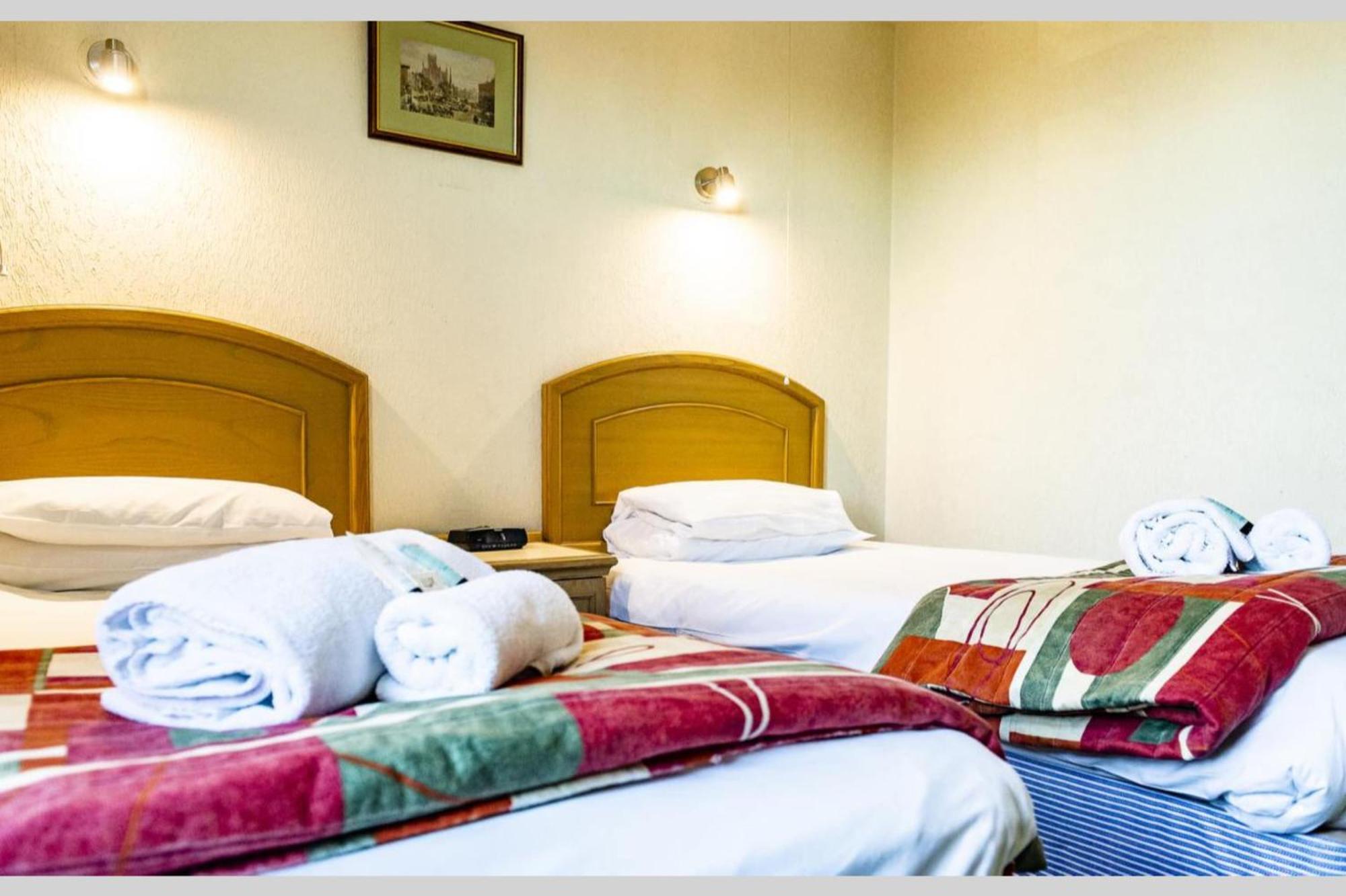 Paddington House Hotel Warrington Bagian luar foto