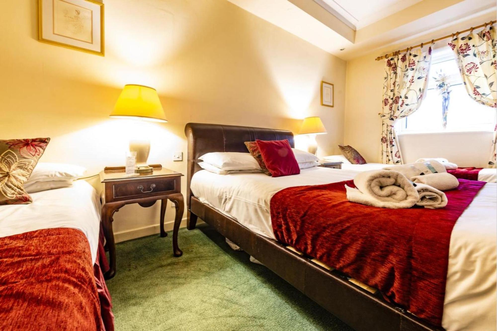 Paddington House Hotel Warrington Bagian luar foto