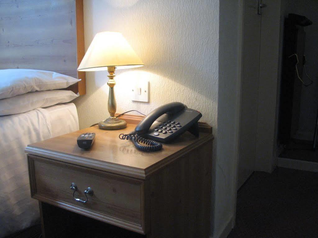Paddington House Hotel Warrington Bagian luar foto